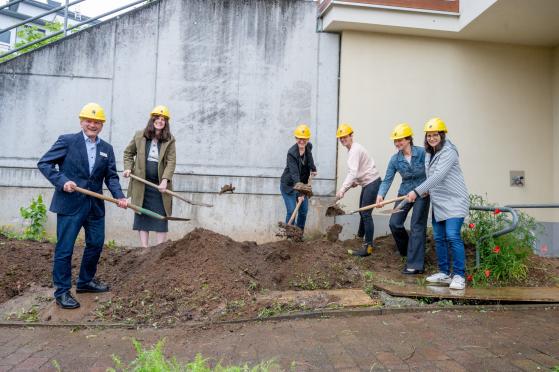 Erster Spatenstich mit Dietmar Hopp Stiftung